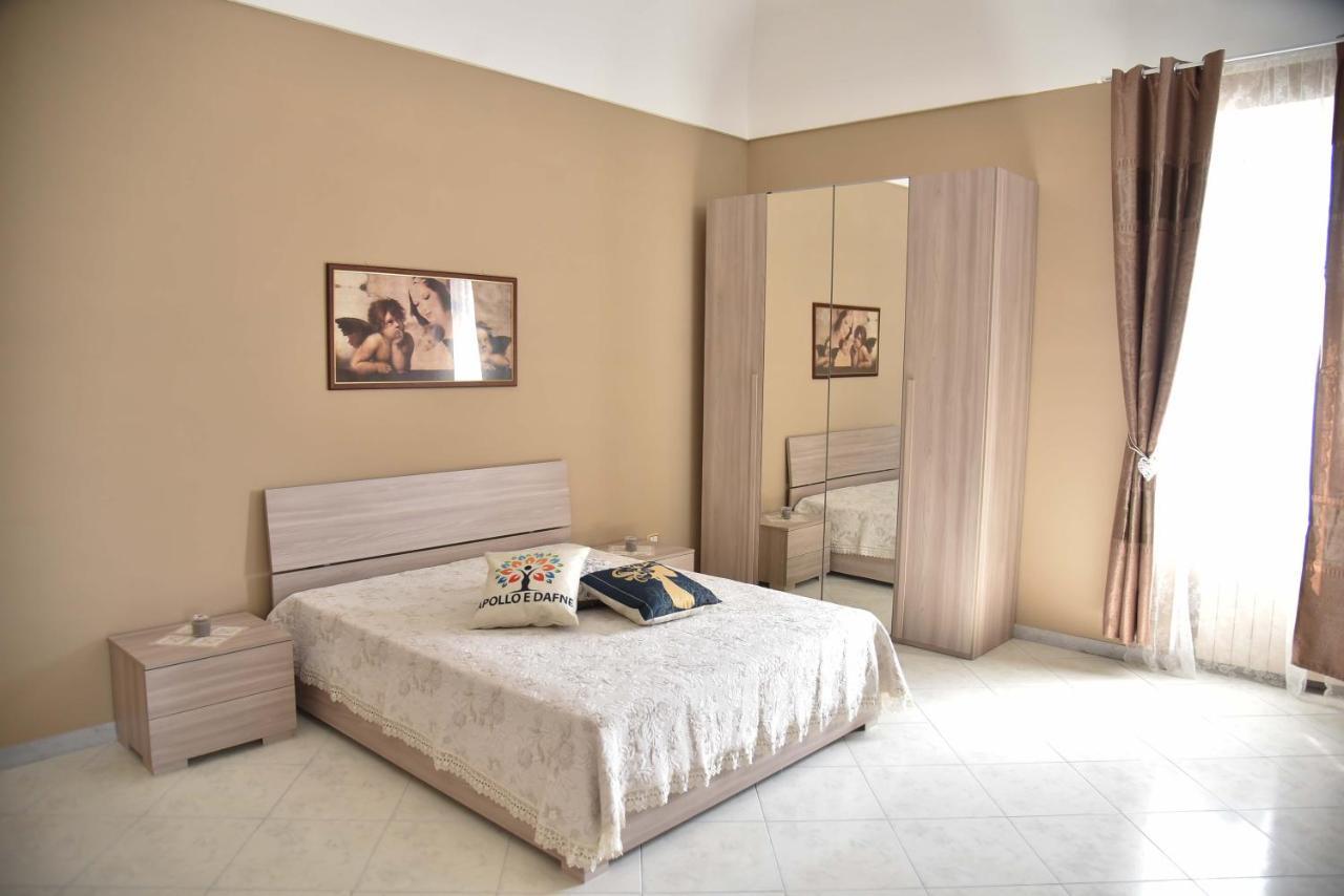 Dafne E Apollo Apartment Pompei Bagian luar foto