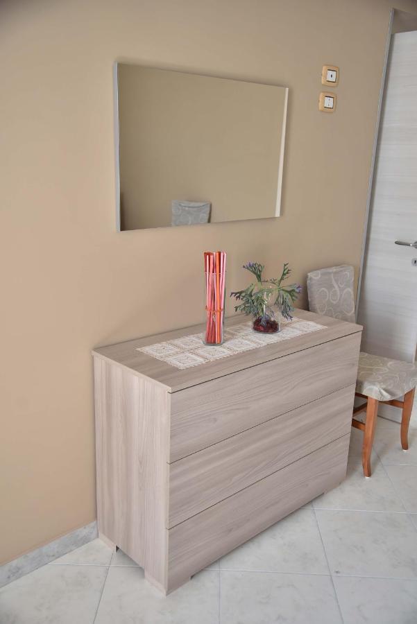 Dafne E Apollo Apartment Pompei Bagian luar foto